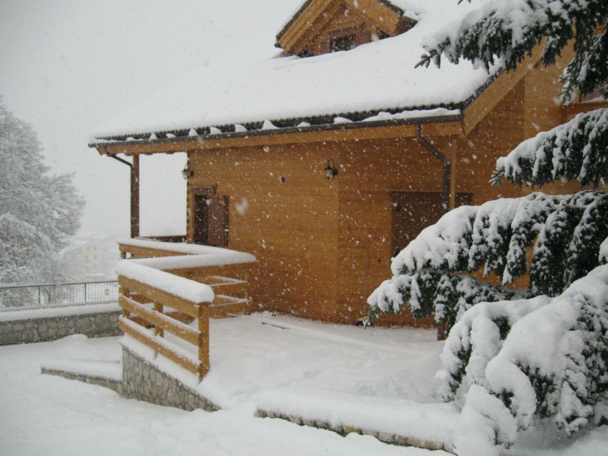 B&B Lo Chalet Di Ocre San Felice d'Ocre Экстерьер фото